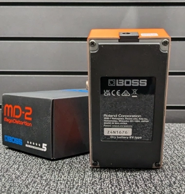 BOSS - MD-2 Mega Distortion Pedal 2